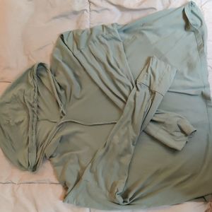 Beyond yoga crop top hooded pullover